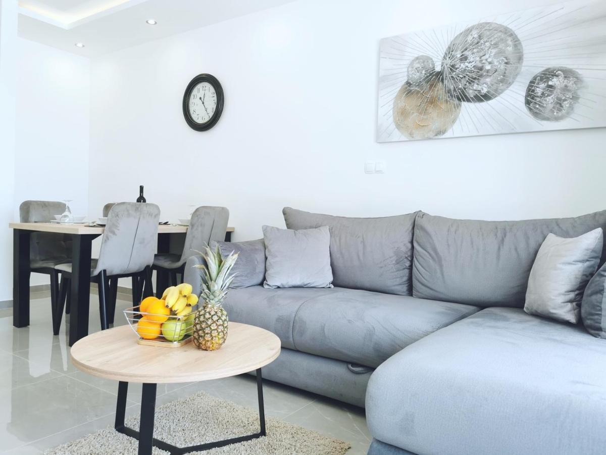 Kaštela Seka Apartments With A Pool מראה חיצוני תמונה