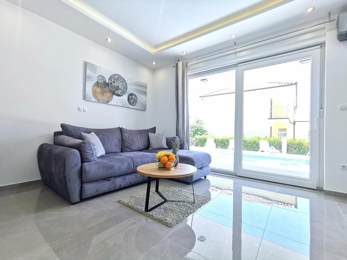 Kaštela Seka Apartments With A Pool מראה חיצוני תמונה